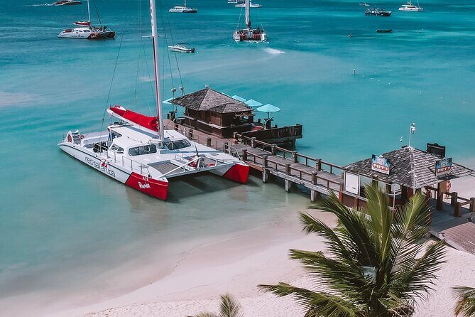 Antilla Shipwreck and Catalina Bay Snorkel Sail - Stop 1: Catalina Bay and the easiest way to get comfortable