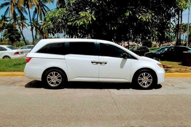 Aruba Airport (AUA) to Aruba island - Arrival Private Transfer - What You Should Tell the Company Before Pickup