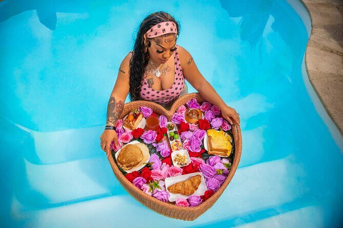 Aruba Floating Breakfast FREE Drone Videos, Champagne & Mimosas - Key things to know before you book