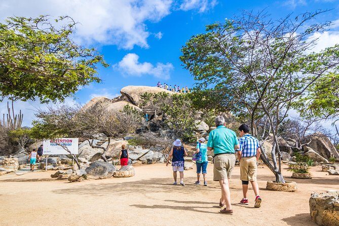 Aruba Island Sightseeing Tour Plus Arashi Beach Visit - Riding in AC and Getting the Local Story