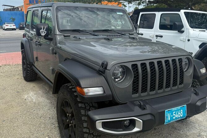 Jeep Rental Adventure Aruba - Arikok-Style Terrain and Beach Time in One Day