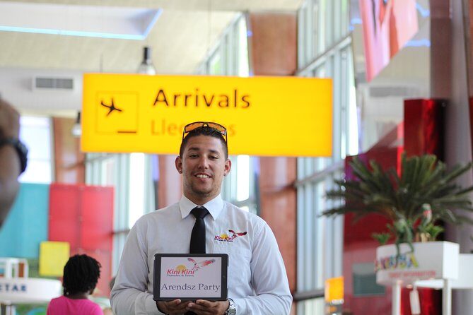 VIP Luxury Sedan Airport Transfer - One-Way or Round-Trip: How to Choose Without Second-Guessing